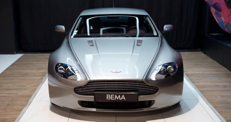 Aston martin V8 Vantage 4.3 380cv | Bo�te manuelle Tungsten Silver Jantes 19�� Si�ge  occasion � Saint Michel Sur orge - photo n�2